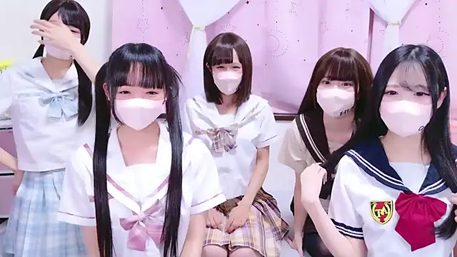 Suzu ch xx online show from 11/23/25, 01:22