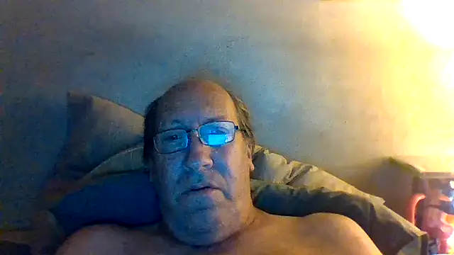 Snapshot of hornyrich69 chatting on 05/08/26, 05:13 hornyrich69 online show from 05/08/26, 05:13
