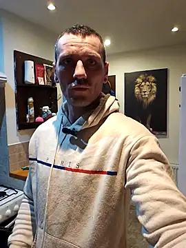 Aian09 online show from 03/04/25, 09:40