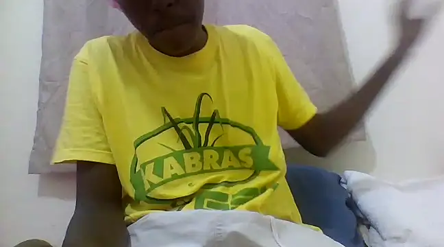 Snapshot of Ebony_maffin chatting on 02/13/25, 07:31 Ebony maffin online show from 02/13/25, 07:31