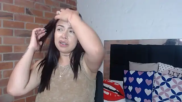 salome  hills1 online show from 03/24/26, 06:13