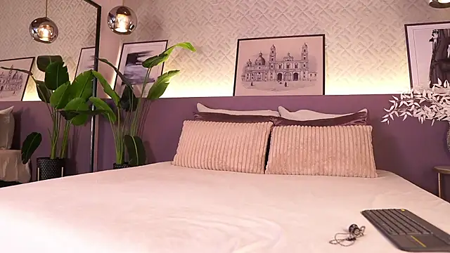 IzzyWild online show from 02/11/26, 11:15