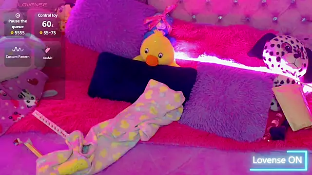 Snapshot of martina_bk chatting on 01/23/25, 04:41 martina bk online show from 01/23/25, 04:41