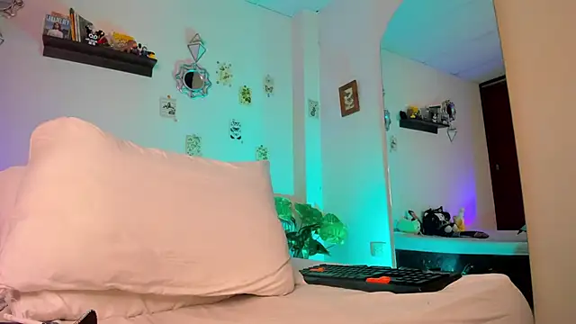 Snapshot of ken_tokiio chatting on 01/21/25, 03:43 ken tokiio online show from 01/21/25, 03:43