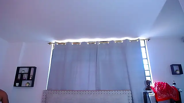 Chiqui milk  online show from 03/10/25, 07:07