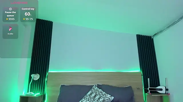 Chiqui milk  online show from 10/30/25, 07:14