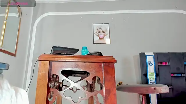 Jimena Grey online show from 05/30/26, 08:17