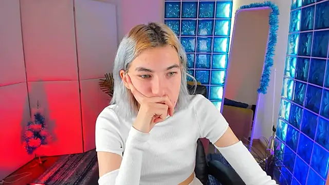 Snapshot of Mia_Cheers chatting on 12/06/24, 01:44 Mia Cheers online show from 12/06/24, 01:44