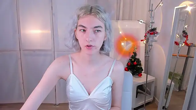 Snapshot of Mia_Cheers chatting on 12/27/24, 01:28 Mia Cheers online show from 12/27/24, 01:28