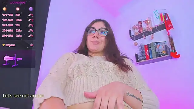 isarhodes  online show from 12/16/24, 11:07