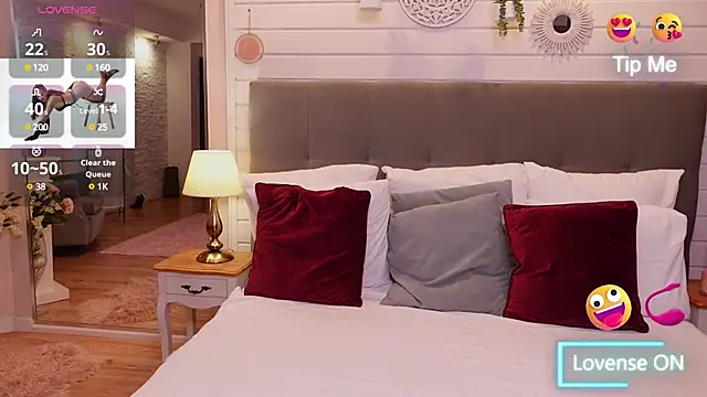 LinaReese online show from 03/18/25, 09:42