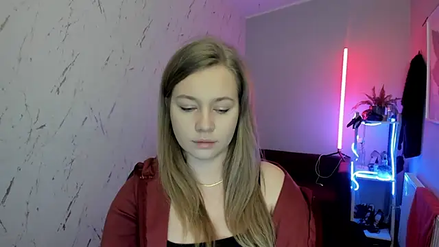 holly xglam online show from 01/08/26, 08:33