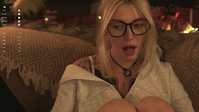 LinaKinky online show from 01/05/25, 05:20