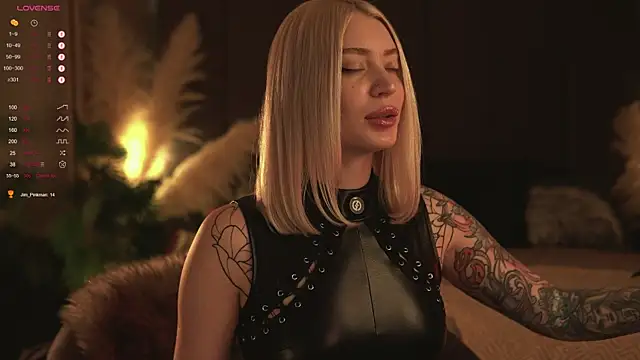 LinaKinky online show from 01/25/25, 11:34