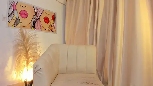 SkiinnyAna online show from 04/18/26, 07:40