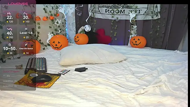 SophiaRyder online show from 10/31/25, 01:17