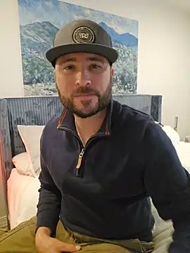 JeepinAround online show from 12/21/25, 09:00