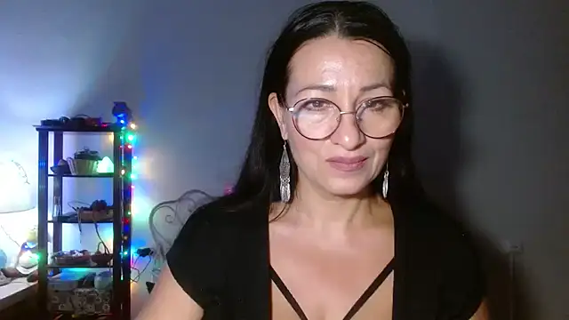 KeisyNeonX online show from 11/13/25, 08:19