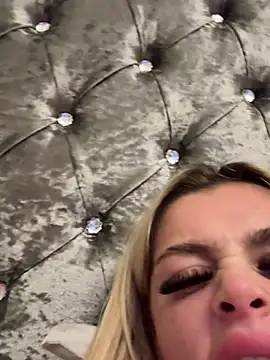 IrishTeenBarbie69 online show from 02/28/25, 11:34