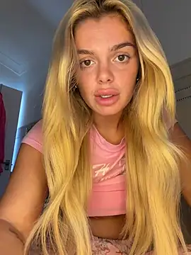 Snapshot of IrishTeenBarbie69 chatting on 06/09/26, 11:00 IrishTeenBarbie69 online show from 06/09/26, 11:00