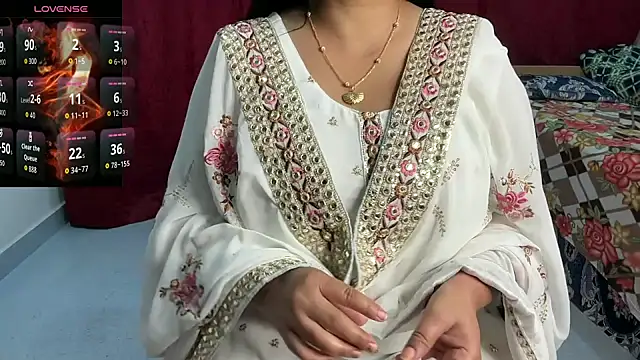 Aishwarya 101  online show from 12/15/25, 04:11