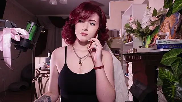 Chriss Fox online show from 10/22/25, 03:23