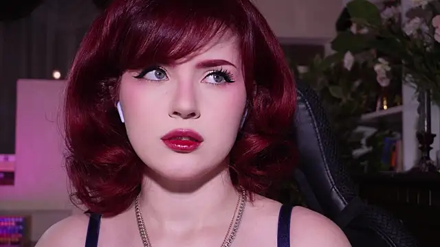 Chriss Fox online show from 11/26/25, 03:24