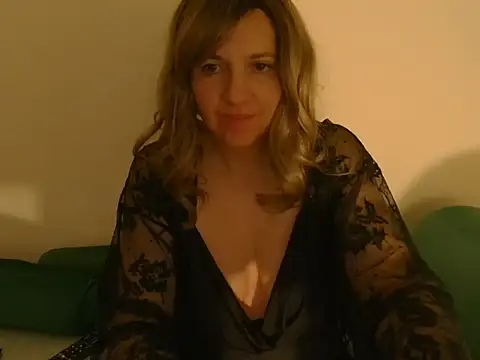 Ella Next Door online show from 11/15/25, 11:32