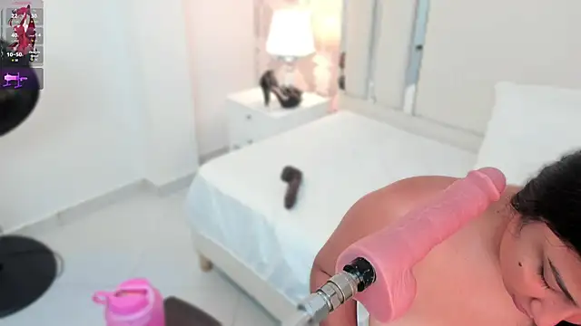 Miliaangeles online show from 01/16/26, 08:40