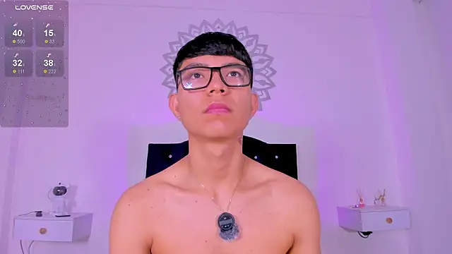 CodyTwink online show from 03/28/26, 01:33