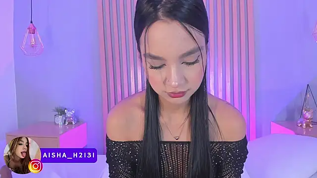 aisha h  online show from 09/25/25, 09:07