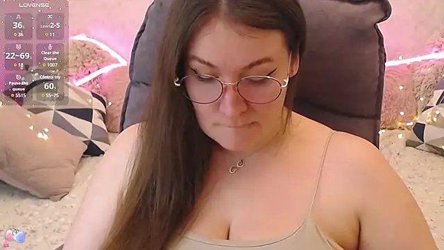 Snapshot of Nataly_cute chatting on 01/16/25, 01:58 Nataly cute online show from 01/16/25, 01:58