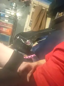 robeaulieu02 online show from 10/29/25, 10:17