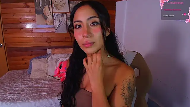 amber curly online show from 12/03/25, 09:46