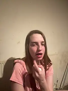 Snapshot of EvieRoseex chatting on 12/14/24, 12:22 EvieRoseex online show from 12/14/24, 12:22