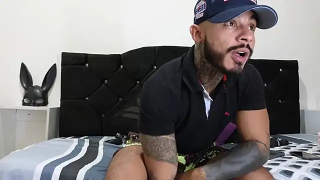 john cartter1 online show from 02/19/25, 11:06