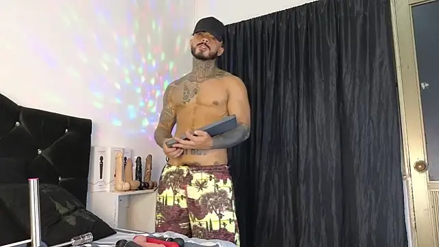 john cartter1 online show from 02/19/25, 02:12