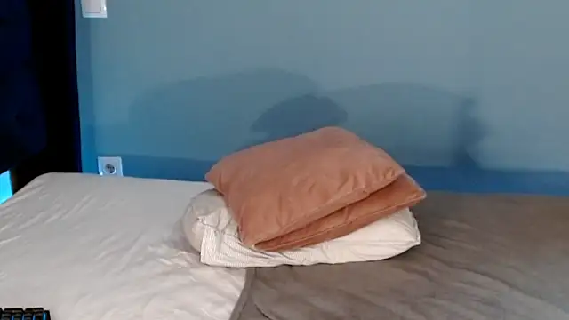 AnnaMaee online show from 01/08/25, 02:14