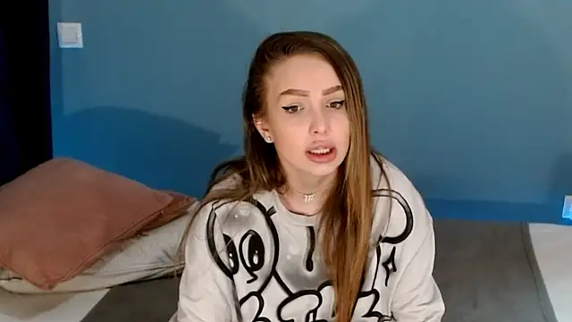 AnnaMaee online show from 01/13/25, 11:38