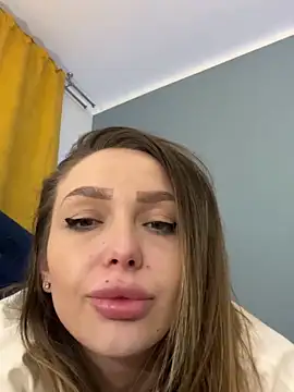 AnnaMaee online show from 01/16/25, 01:48