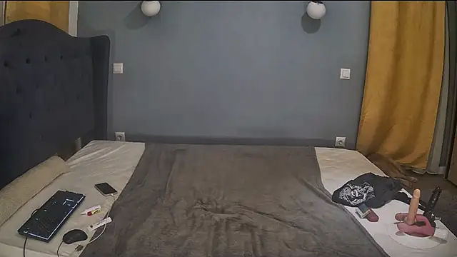 AnnaMaee online show from 01/19/25, 10:39