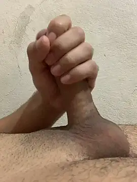 Snapshot of rodrig3105 chatting on 02/22/25, 02:28 rodrig3105 online show from 02/22/25, 02:28