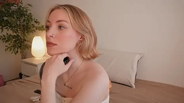 kris69kiss online show from 04/17/26, 01:36