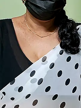 ananya956 online show from 03/19/25, 03:09