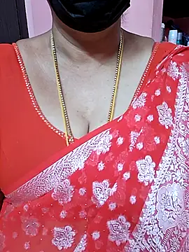 ananya956 online show from 10/01/25, 05:13