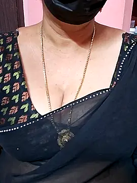 ananya956 online show from 10/10/25, 11:09