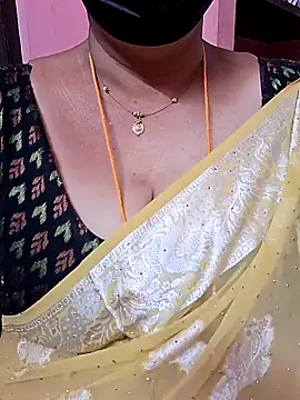 ananya956 online show from 10/31/25, 11:11