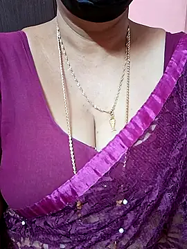 ananya956 online show from 12/15/25, 09:52