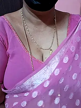 ananya956 online show from 12/17/25, 04:07