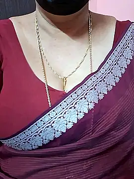 ananya956 online show from 12/22/25, 05:43